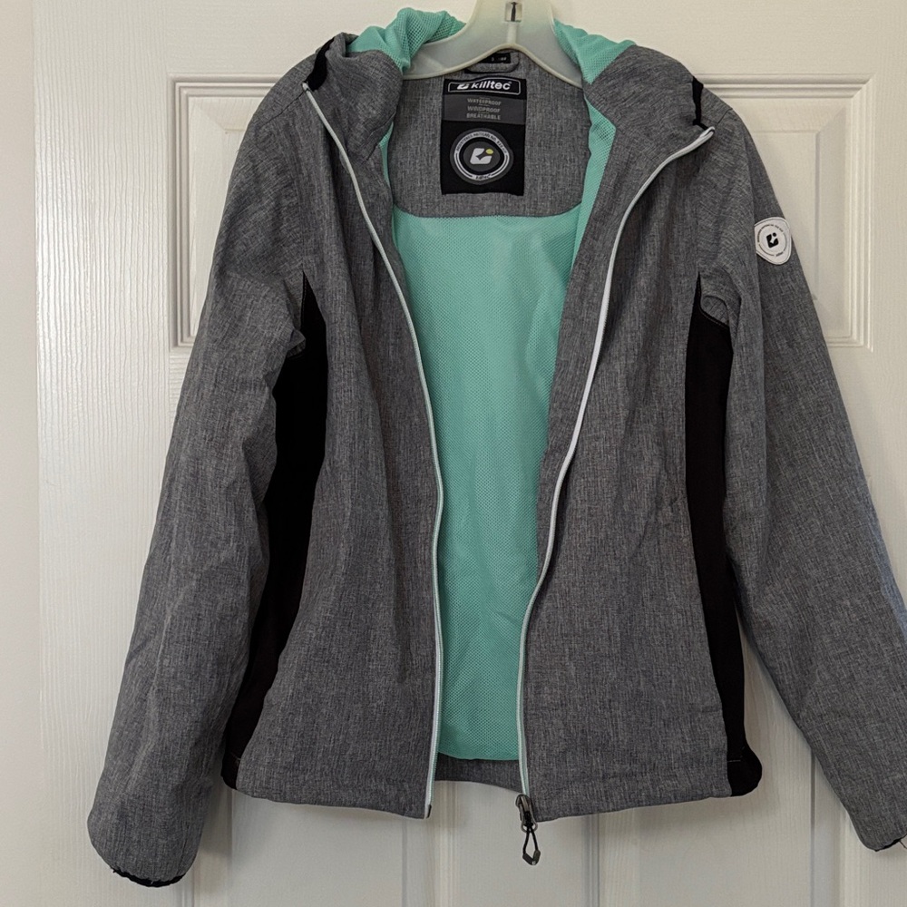 Kiltec Waterproof, Windproof Jacket, Kids/Girls size 12 - Like New!